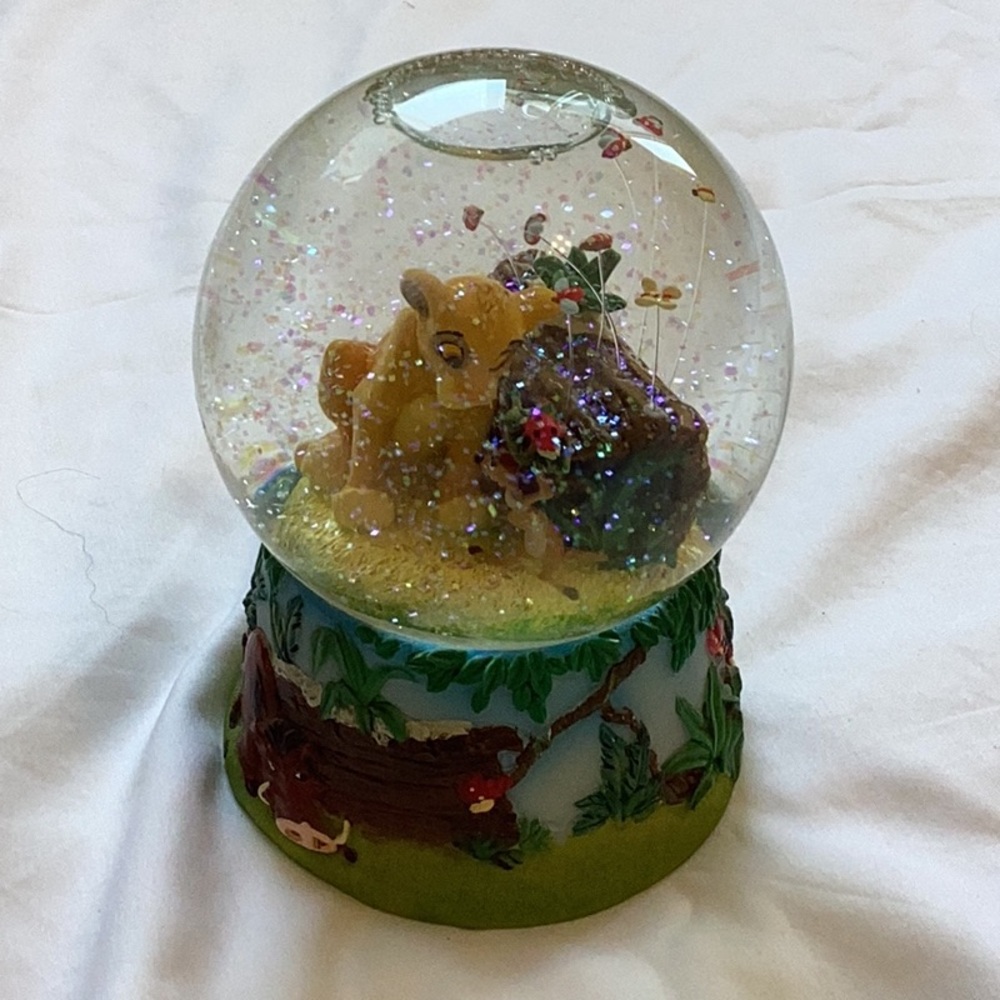 Lion King Snow Globe with Simba and Nala - Picture 7 of 8